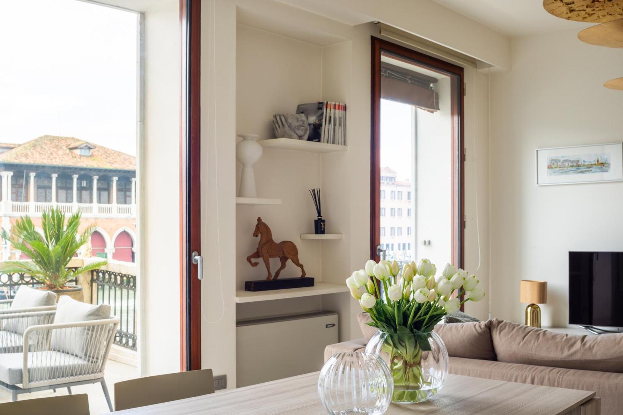 Grand Canal Luxury Apartment With Terrace R&R เวนิส ภายนอก รูปภาพ