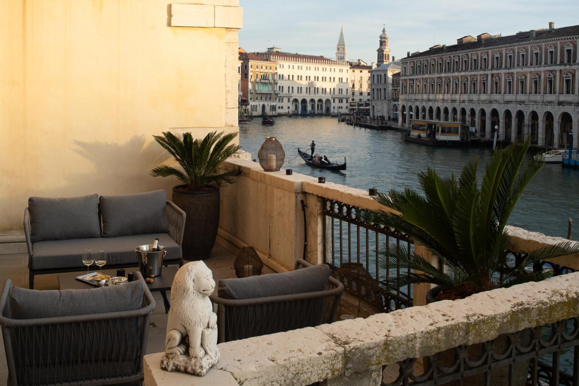 Grand Canal Luxury Apartment With Terrace R&R เวนิส ภายนอก รูปภาพ
