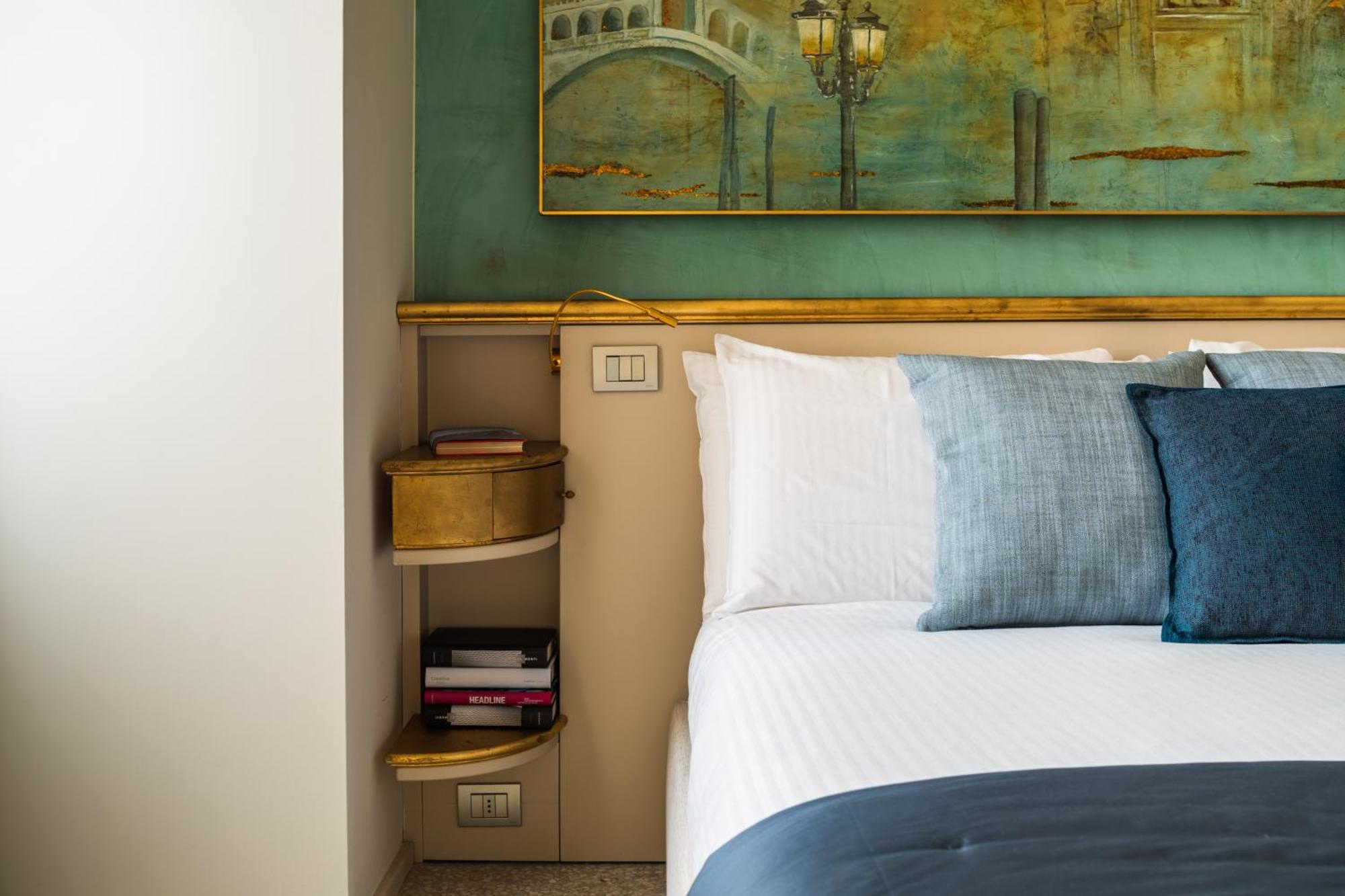 Grand Canal Luxury Apartment With Terrace R&R เวนิส ภายนอก รูปภาพ
